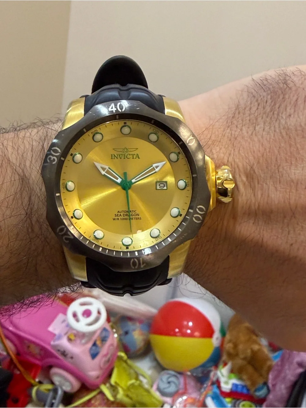 Invicta Venom Sea Dragon 19315 Men's Automatic 1000M Gold Dial Black Strap Watch